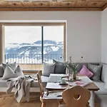 아파트호텔 Holzhackerin - The Charming Haus Am Berg