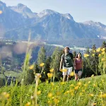 Aparthotel Holzhackerin - The Charming Haus Am Berg 4*