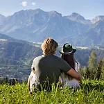 Holzhackerin - The Charming Haus Am Berg شقة فندقية سخلادميخ