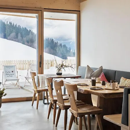 Holzhackerin - The Charming Haus Am Berg Apartmanhotel 4*