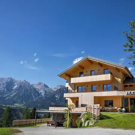 아파트호텔 Holzhackerin - The Charming Haus Am Berg