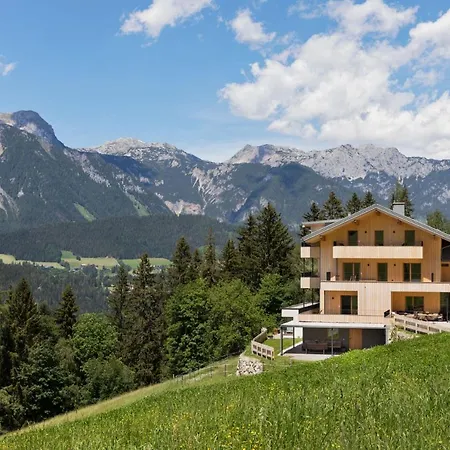 아파트호텔 Holzhackerin - The Charming Haus Am Berg 슈라드밍