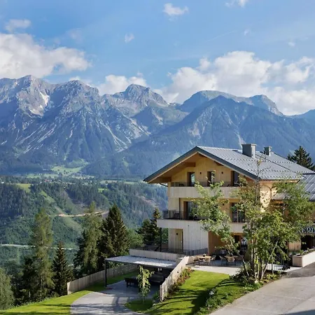 Holzhackerin - The Charming Haus Am Berg Apartmanhotel 4*
