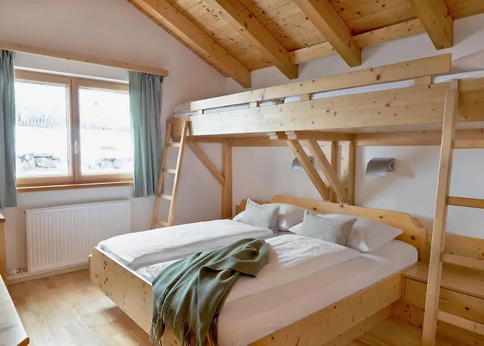 Holzhackerin - The Charming Haus Am Berg 4* Schladming